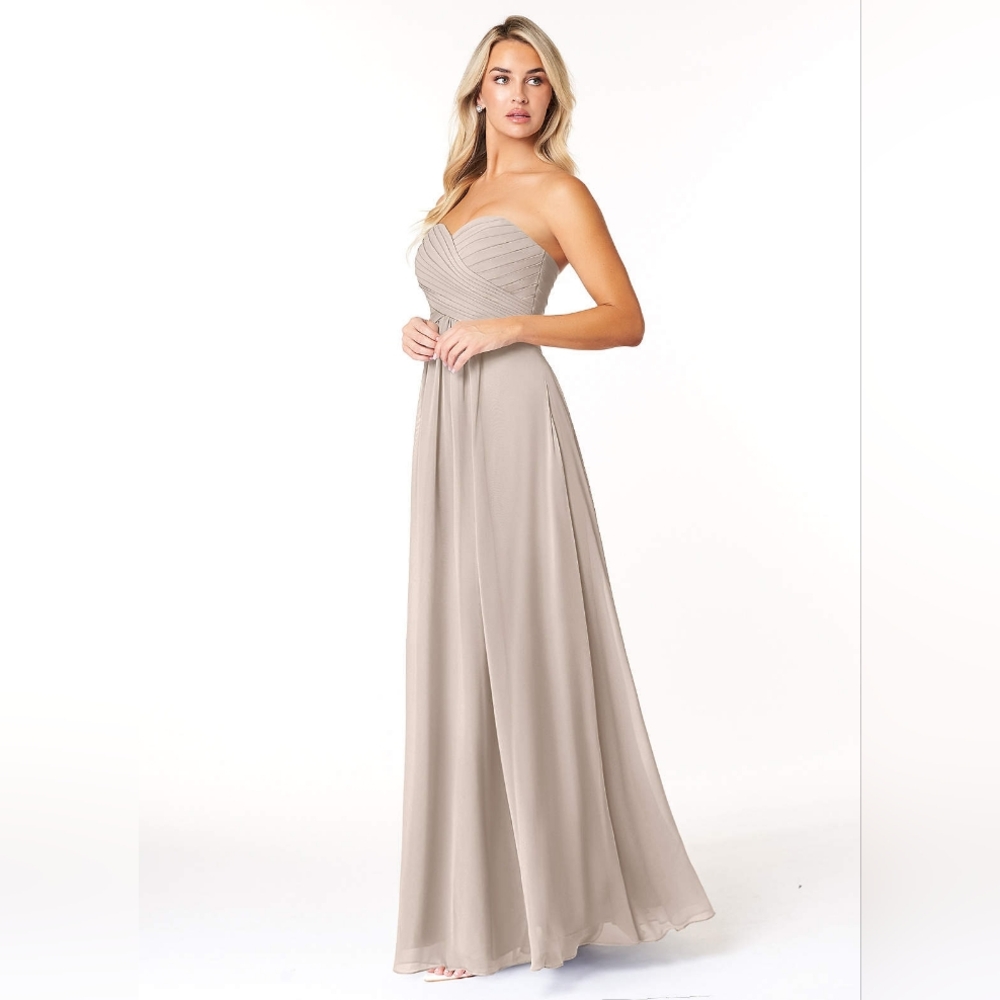👑💎Floor-length Beige Formal Strapless Dress w/ built-in Bra Cups!
